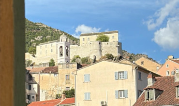 Appartement T3 au cachet ancien à Corte