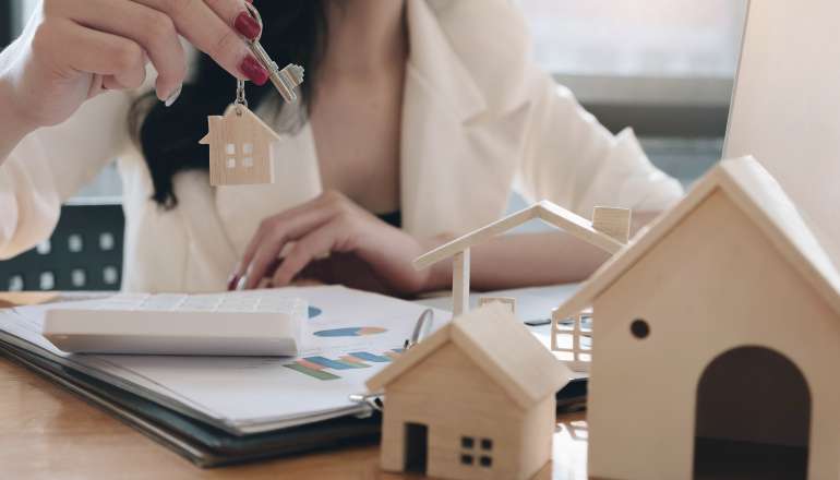 Comment choisir une agence immobilière ? 🔎